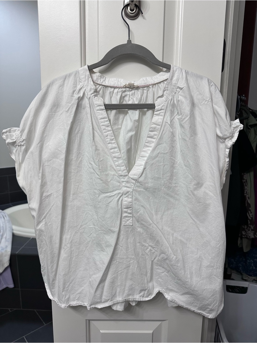 Pilcro White V-Neck Short Sleeve Tunic